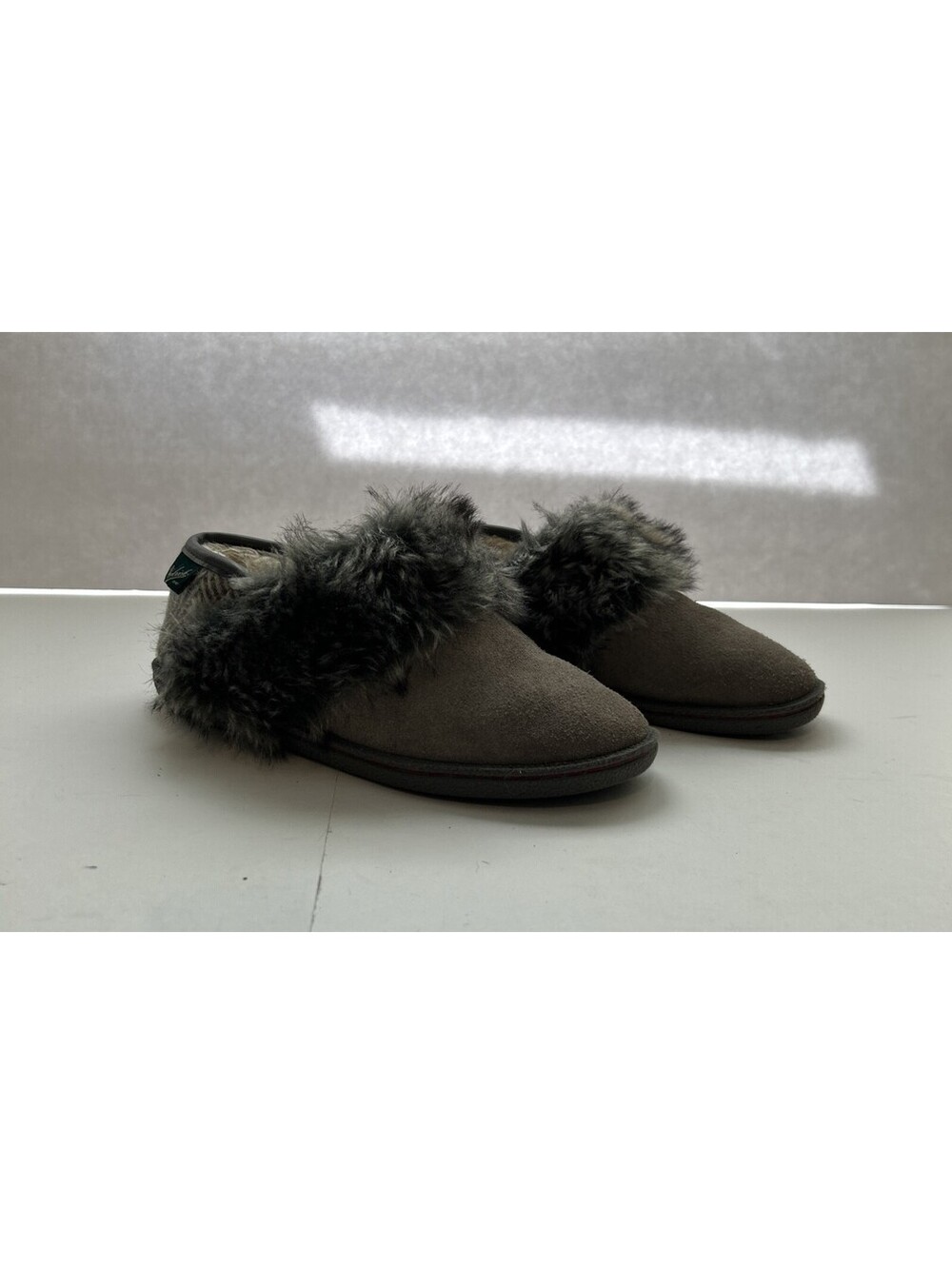 Woolrich Faux Fur, Tweed, Wool Women's size 6 Slippers - Gray